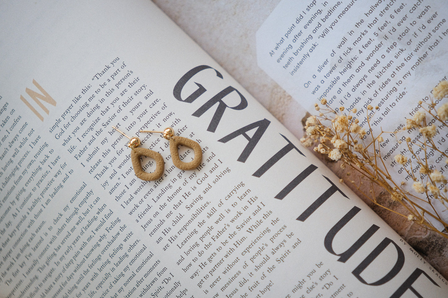 AVIA Vintage Mustard