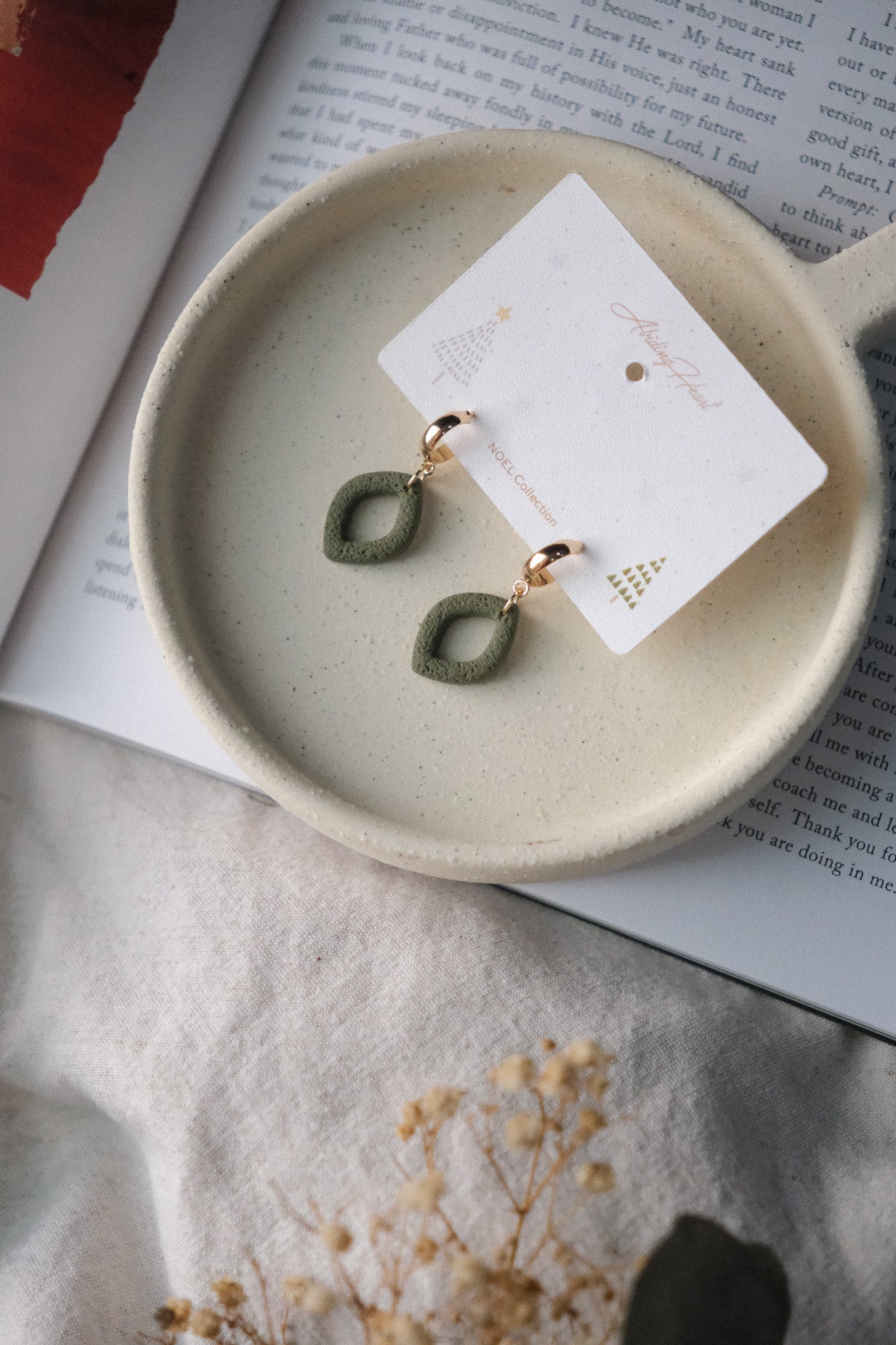 AURELIA Avocado Dark Green