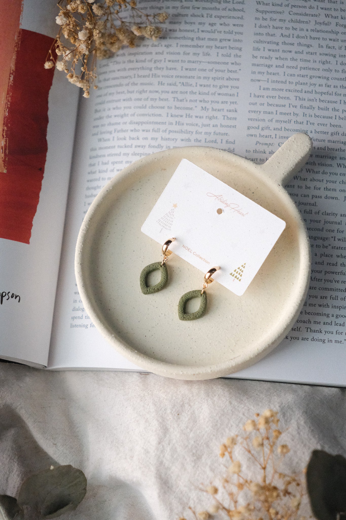 AURELIA Avocado Dark Green