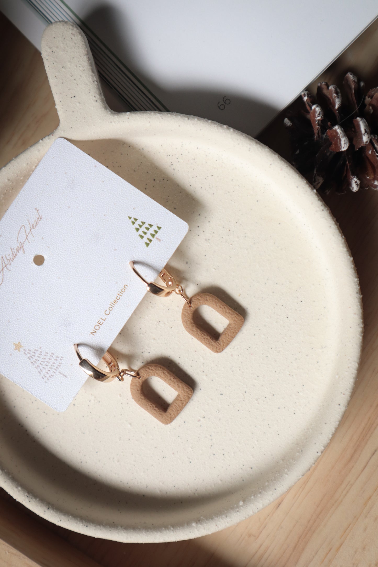 LEIA Vintage Mustard