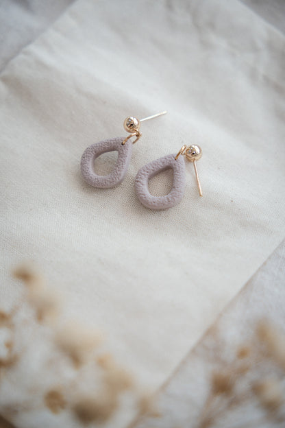 AVIA Rustic Lavender